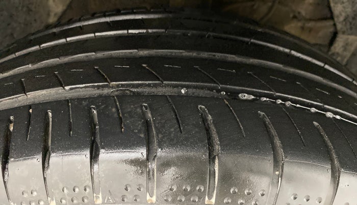 2019 Maruti Vitara Brezza ZDI AMT, Diesel, Automatic, 94,202 km, Right Front Tyre Tread