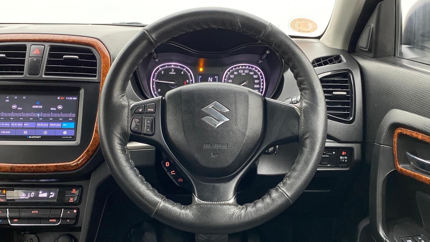 2019 Maruti Vitara Brezza ZDI AMT, Diesel, Automatic, 94,202 km, Steering Wheel Close Up