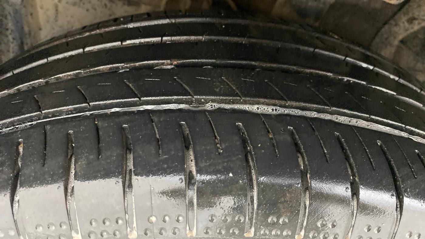2019 Maruti Vitara Brezza ZDI AMT, Diesel, Automatic, 94,202 km, Left Front Tyre Tread