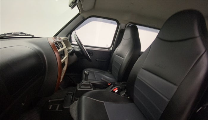 2023 Maruti Eeco 5 STR AC, Petrol, Manual, 11,798 km, Right Side Front Door Cabin