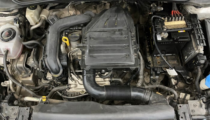 2022 Volkswagen VIRTUS COMFORTLINE TSI 1.0 MT, Petrol, Manual, 47,306 km, Engine View