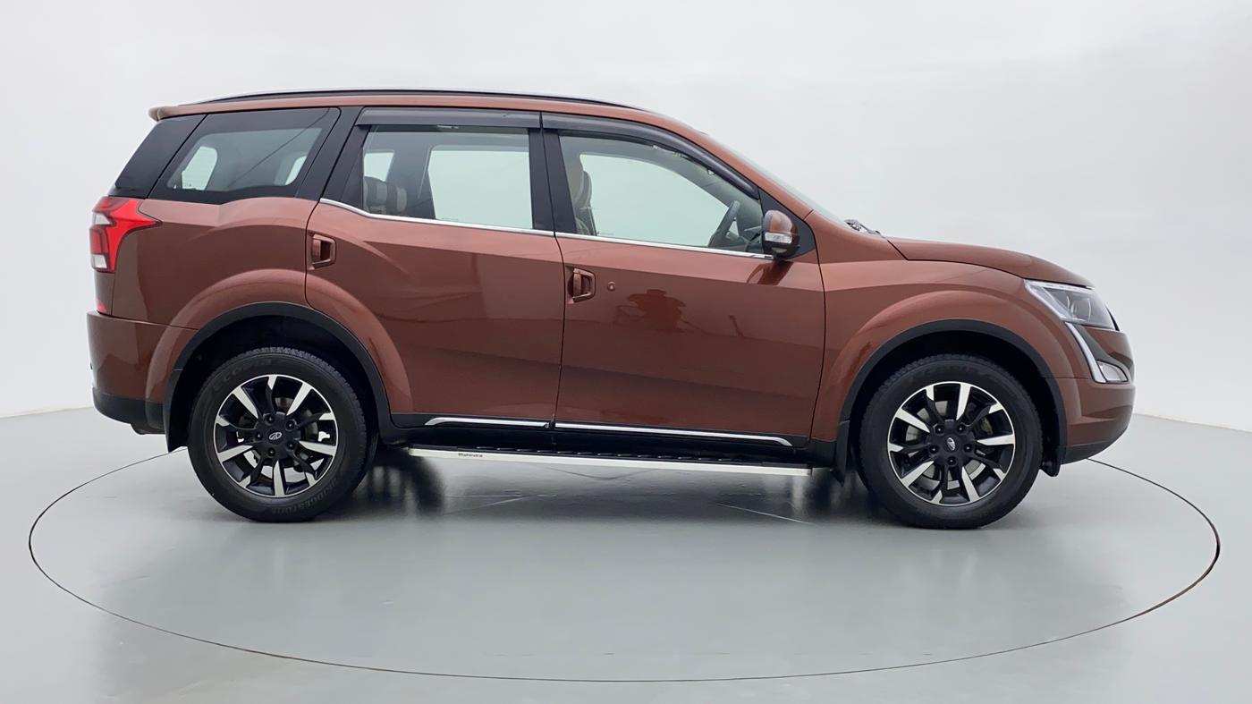 2019 Mahindra XUV500 W11 (O) AT, Diesel, Automatic, 29,100 km, Right Side