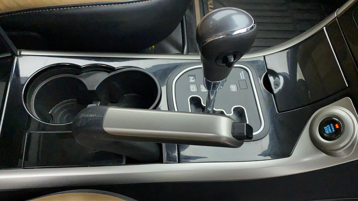 2019 Mahindra XUV500 W11 (O) AT, Diesel, Automatic, 29,100 km, Gear Lever