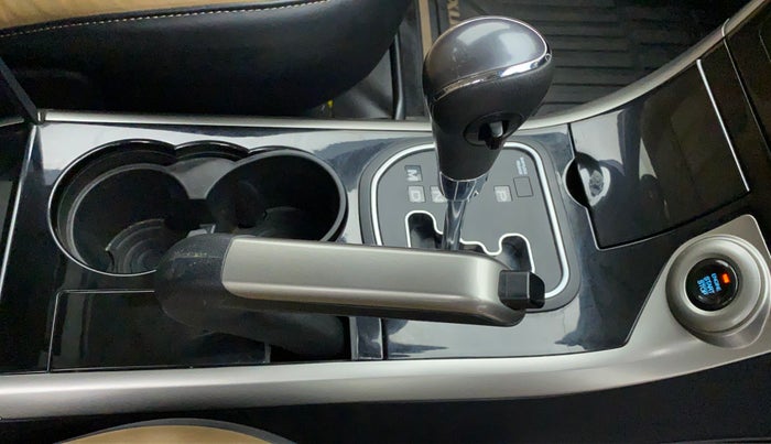 2019 Mahindra XUV500 W11 (O) AT, Diesel, Automatic, 29,100 km, Gear Lever