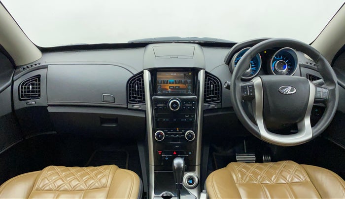 2019 Mahindra XUV500 W11 (O) AT, Diesel, Automatic, 29,100 km, Dashboard