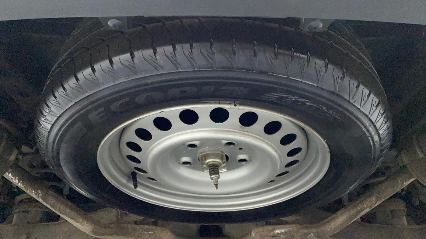 2019 Mahindra XUV500 W11 (O) AT, Diesel, Automatic, 29,100 km, Spare Tyre