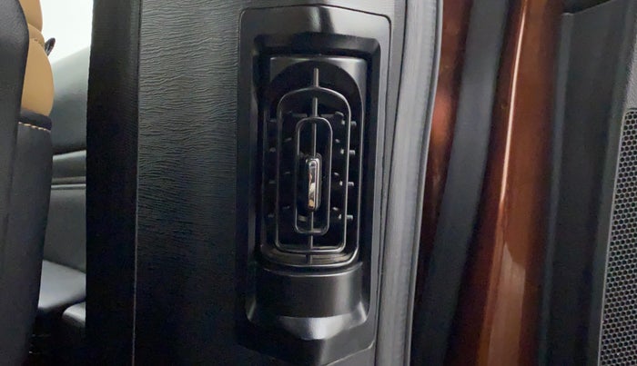 2019 Mahindra XUV500 W11 (O) AT, Diesel, Automatic, 29,100 km, Rear AC Vents