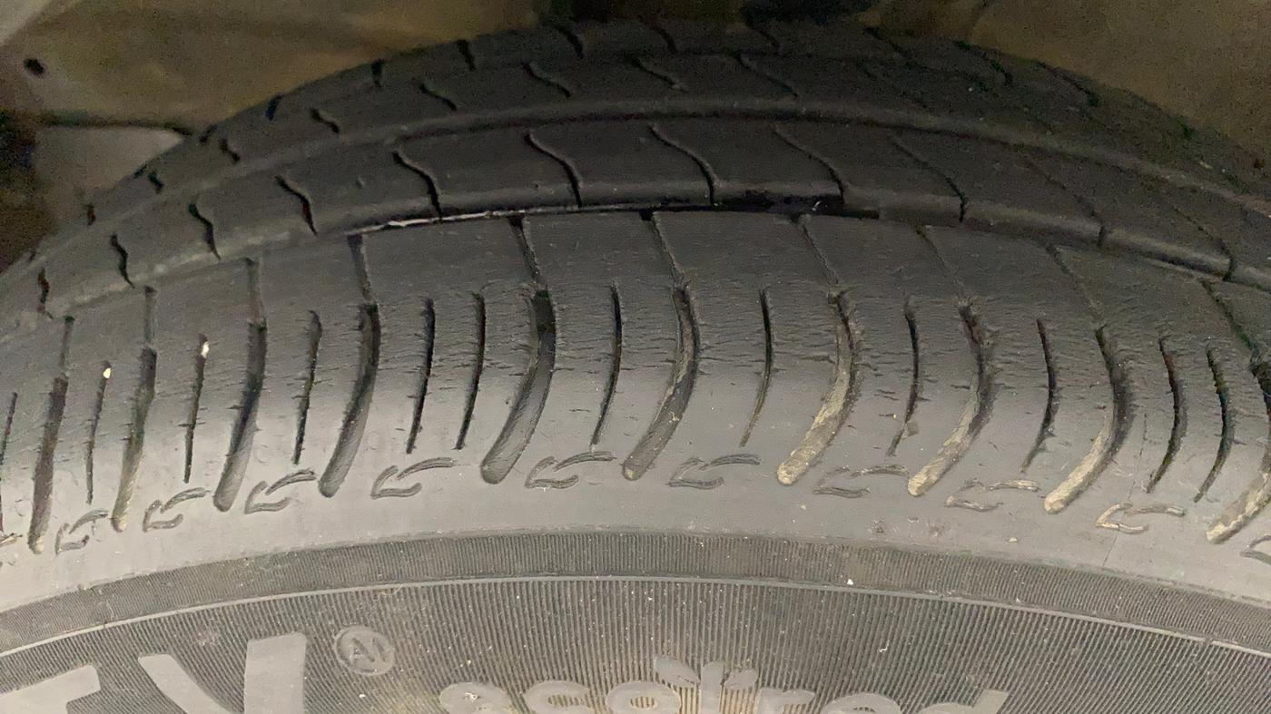 2021 Maruti S PRESSO VXI PLUS AMT, Petrol, Automatic, 18,880 km, Left Front Tyre Tread