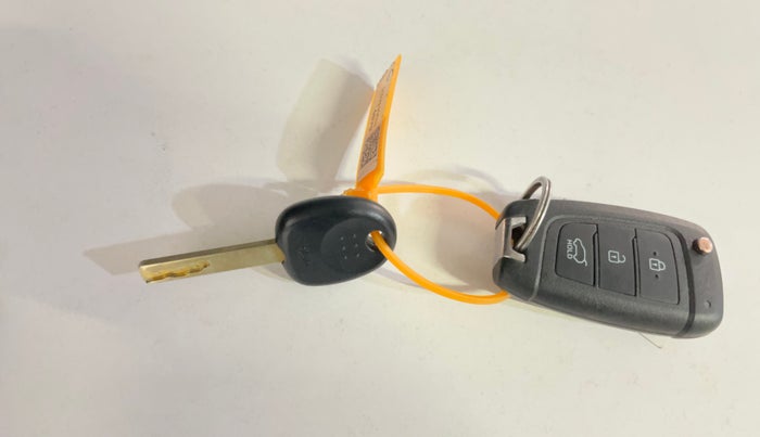 2023 Hyundai NEW I20 SPORTZ 1.2 MT, Petrol, Manual, 26,072 km, Key Close Up