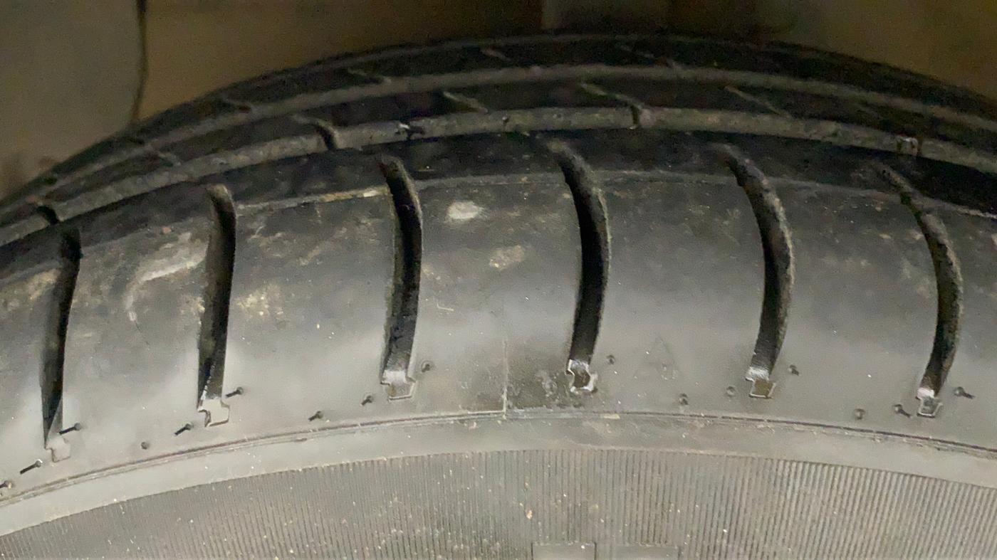 2019 Hyundai Grand i10 MAGNA AT 1.2 KAPPA VTVT, Petrol, Automatic, 42,652 km, Left Front Tyre Tread