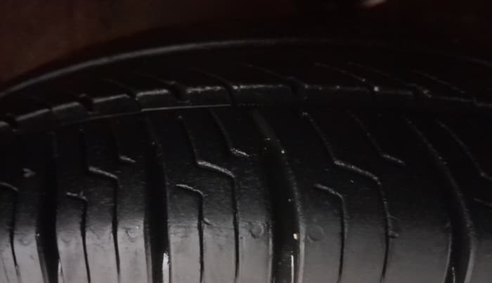 2012 Hyundai i10 MAGNA 1.2, Petrol, Manual, 87,950 km, Right Front Tyre Tread