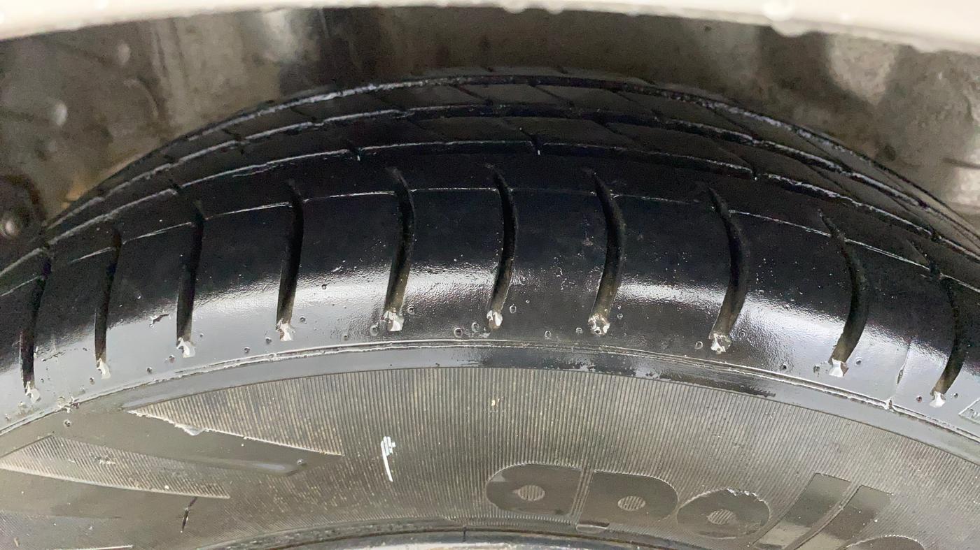 2017 Honda Amaze 1.2L I-VTEC S, Petrol, Manual, 61,137 km, Right Rear Tyre Tread