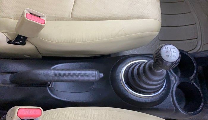 2017 Honda Amaze 1.2L I-VTEC S, Petrol, Manual, 60,920 km, Gear Lever