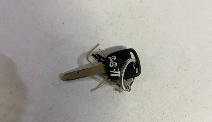 2017 Honda Amaze 1.2L I-VTEC S, Petrol, Manual, 60,920 km, Key Close Up