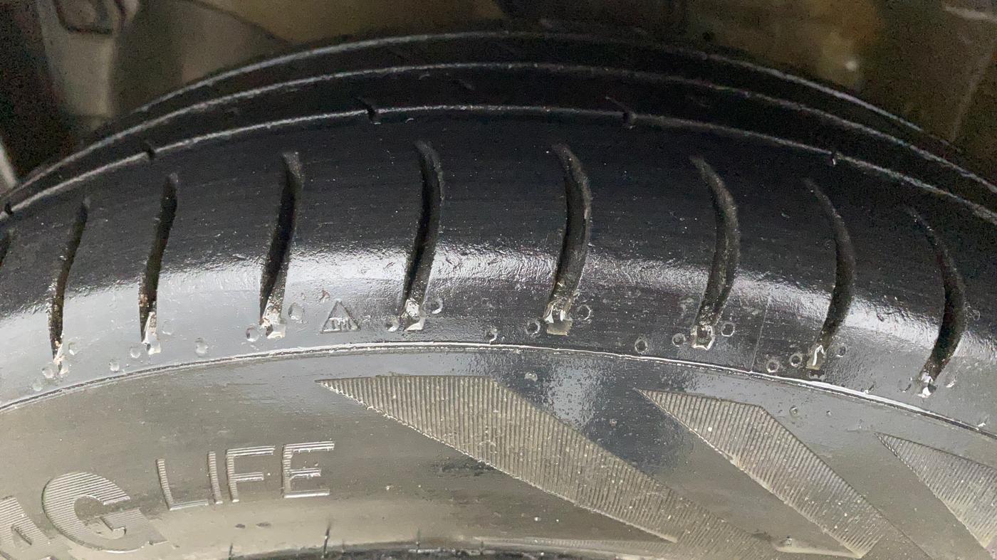 2017 Honda Amaze 1.2L I-VTEC S, Petrol, Manual, 61,137 km, Left Front Tyre Tread
