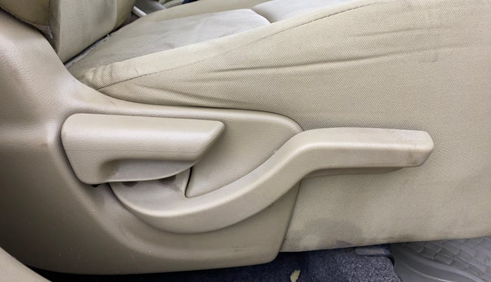 2017 Honda Amaze 1.2L I-VTEC S, Petrol, Manual, 60,920 km, Driver Side Adjustment Panel