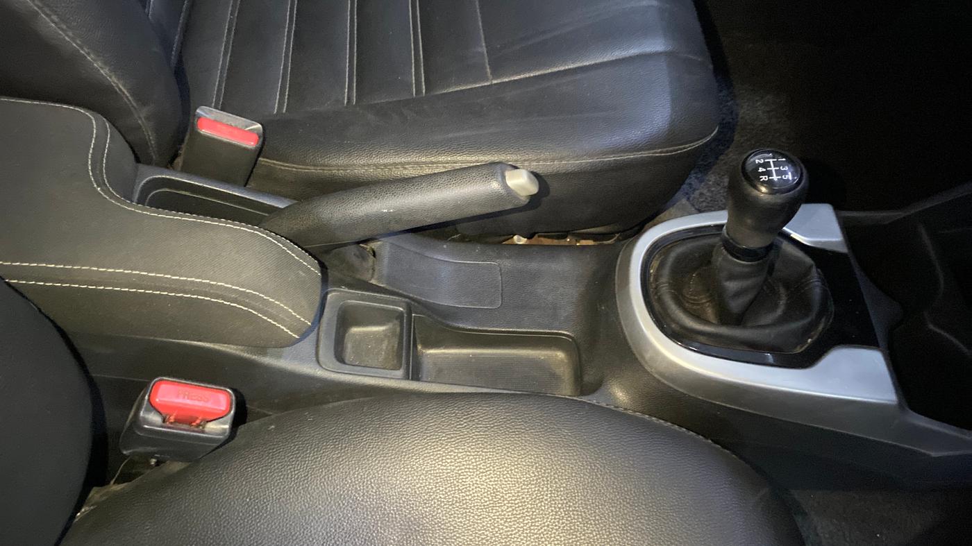 2019 Honda WR-V 1.2L I-VTEC VX MT, Petrol, Manual, 49,329 km, Gear Lever