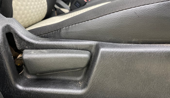 2022 Maruti Alto LXI OPT CNG, CNG, Manual, 47,176 km, Driver Side Adjustment Panel