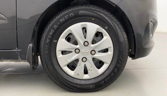 2010 Hyundai i10 MAGNA 1.2, Petrol, Manual, 1,12,101 km, Right Front Wheel