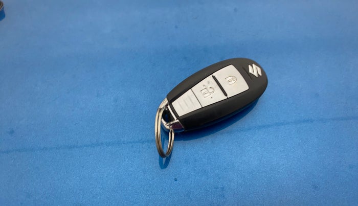 2017 Maruti IGNIS ZETA 1.2 AMT, Petrol, Automatic, 55,285 km, Key Close Up