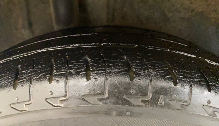 2017 Maruti IGNIS ZETA 1.2 AMT, Petrol, Automatic, 55,285 km, Right Rear Tyre Tread