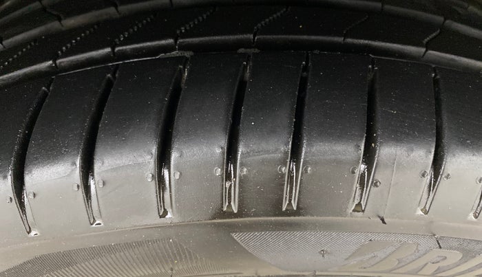 2024 Hyundai NEW I20 N LINE N8 1.0 TURBO DCT, Petrol, Automatic, 84,725 km, Right Front Tyre Tread