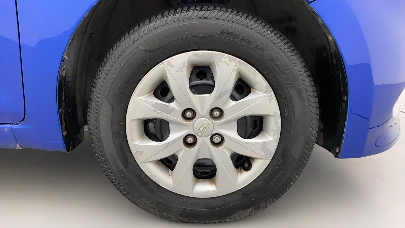 2014 Hyundai Elite i20 SPORTZ 1.2, CNG, Manual, 97,917 km, Right Front Wheel