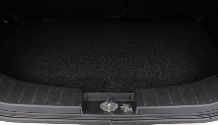 2013 Maruti Wagon R 1.0 VXI, Petrol, Manual, 30,418 km, Boot Inside