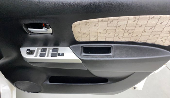 2013 Maruti Wagon R 1.0 VXI, Petrol, Manual, 30,418 km, Driver Side Door Panels Control