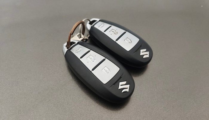 2021 Maruti Ciaz ALPHA 1.5 SHVS PETROL, Petrol, Manual, 61,614 km, Key Close Up