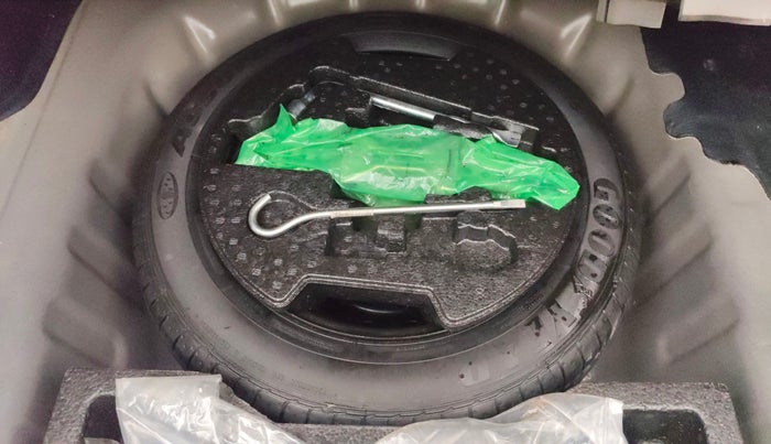 2021 Maruti Ciaz ALPHA 1.5 SHVS PETROL, Petrol, Manual, 61,614 km, Spare Tyre