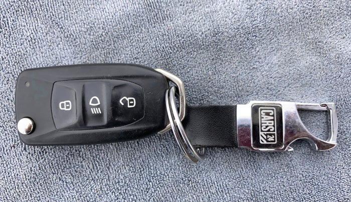 2019 Tata Tiago XZ+ 1.2 Revotron, Petrol, Manual, 42,128 km, Key Close Up