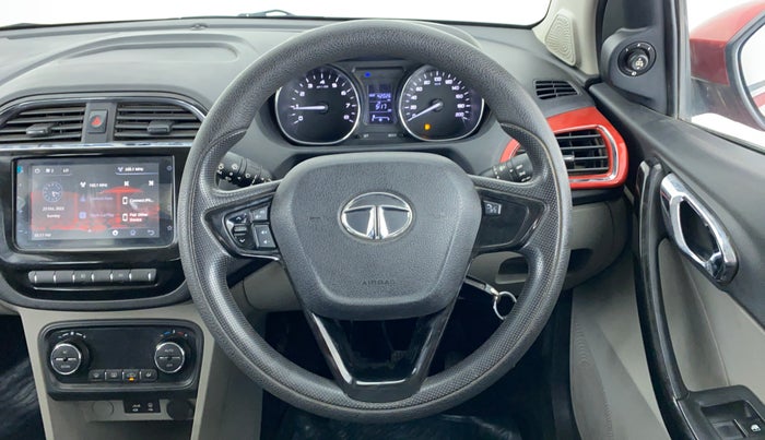 2019 Tata Tiago XZ+ 1.2 Revotron, Petrol, Manual, 42,128 km, Steering Wheel Close Up