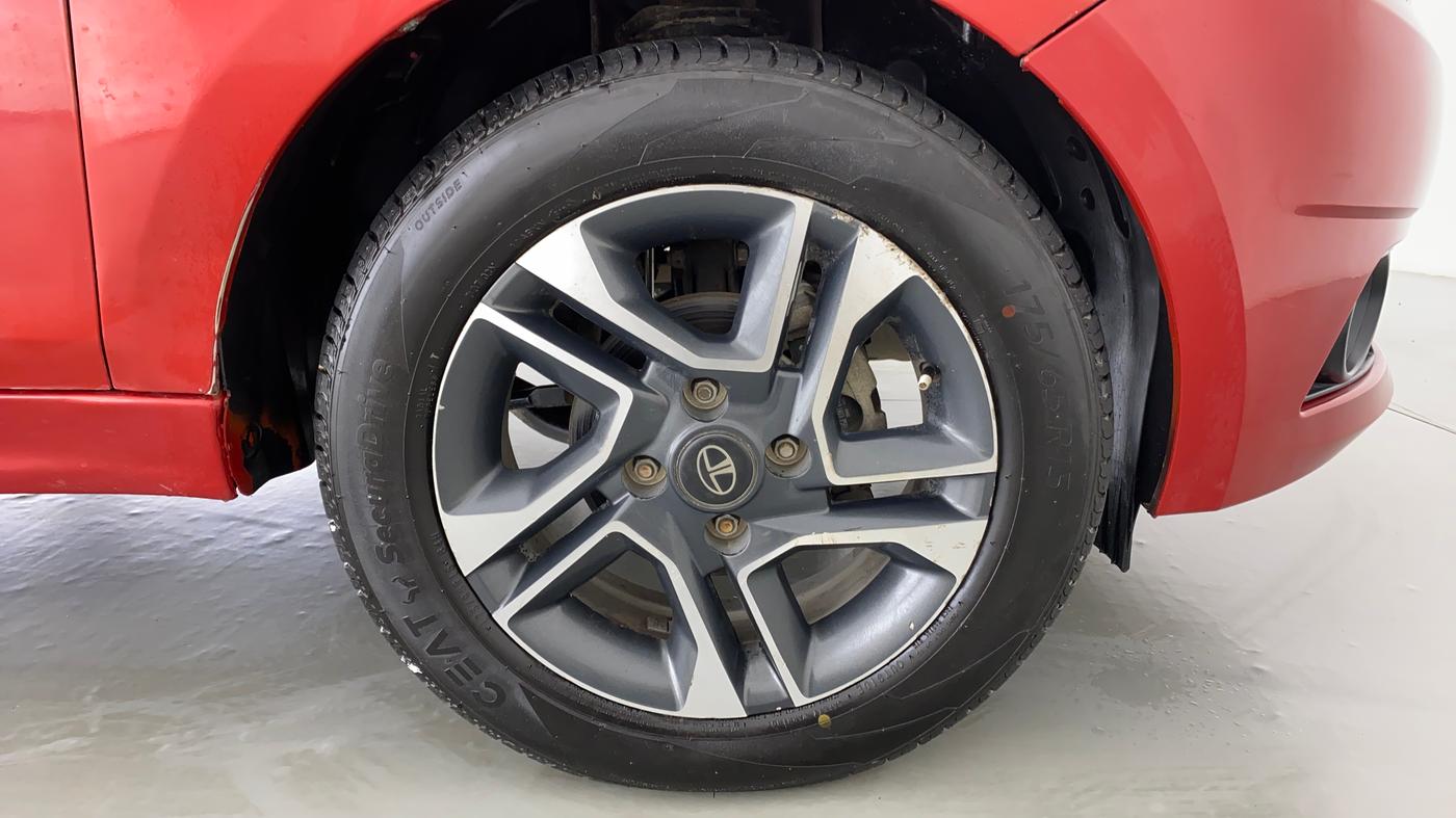 2019 Tata Tiago XZ+ 1.2 Revotron, Petrol, Manual, 42,128 km, Right Front Wheel