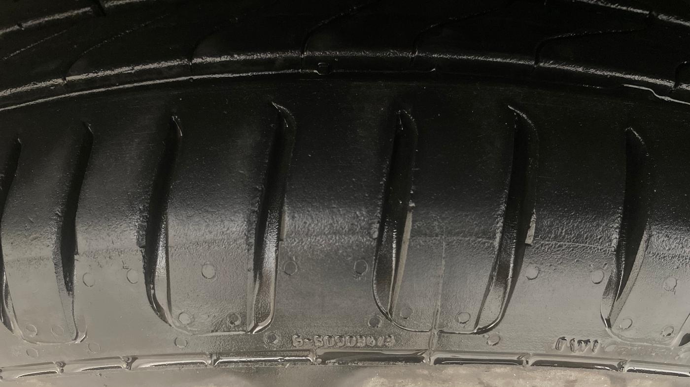 2013 Toyota Etios Liva GD, Diesel, Manual, 96,330 km, Left Front Tyre Tread
