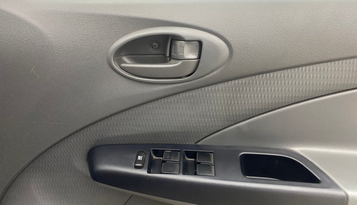 2013 Toyota Etios Liva GD, Diesel, Manual, 96,330 km, Driver Side Door Panels Control