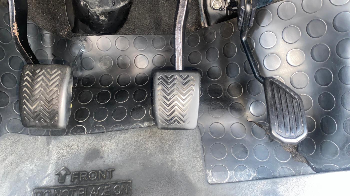 2013 Toyota Etios Liva GD, Diesel, Manual, 96,330 km, Pedals