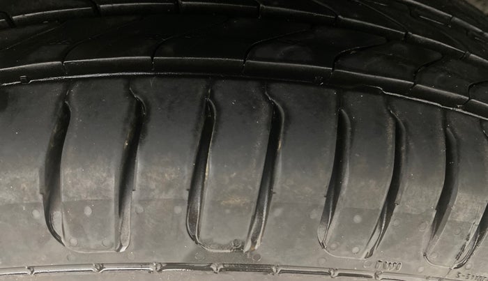 2013 Toyota Etios Liva GD, Diesel, Manual, 96,330 km, Left Rear Tyre Tread