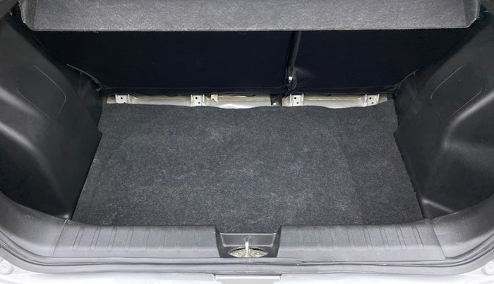2018 Maruti Baleno DELTA 1.2 K12, Petrol, Manual, 21,772 km, Boot Inside