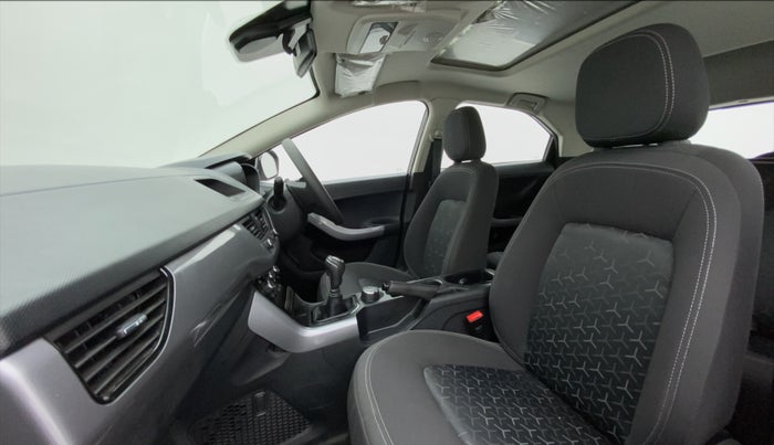 2021 Tata NEXON XM SUNROOF PETROL, Petrol, Manual, 18,528 km, Right Side Front Door Cabin