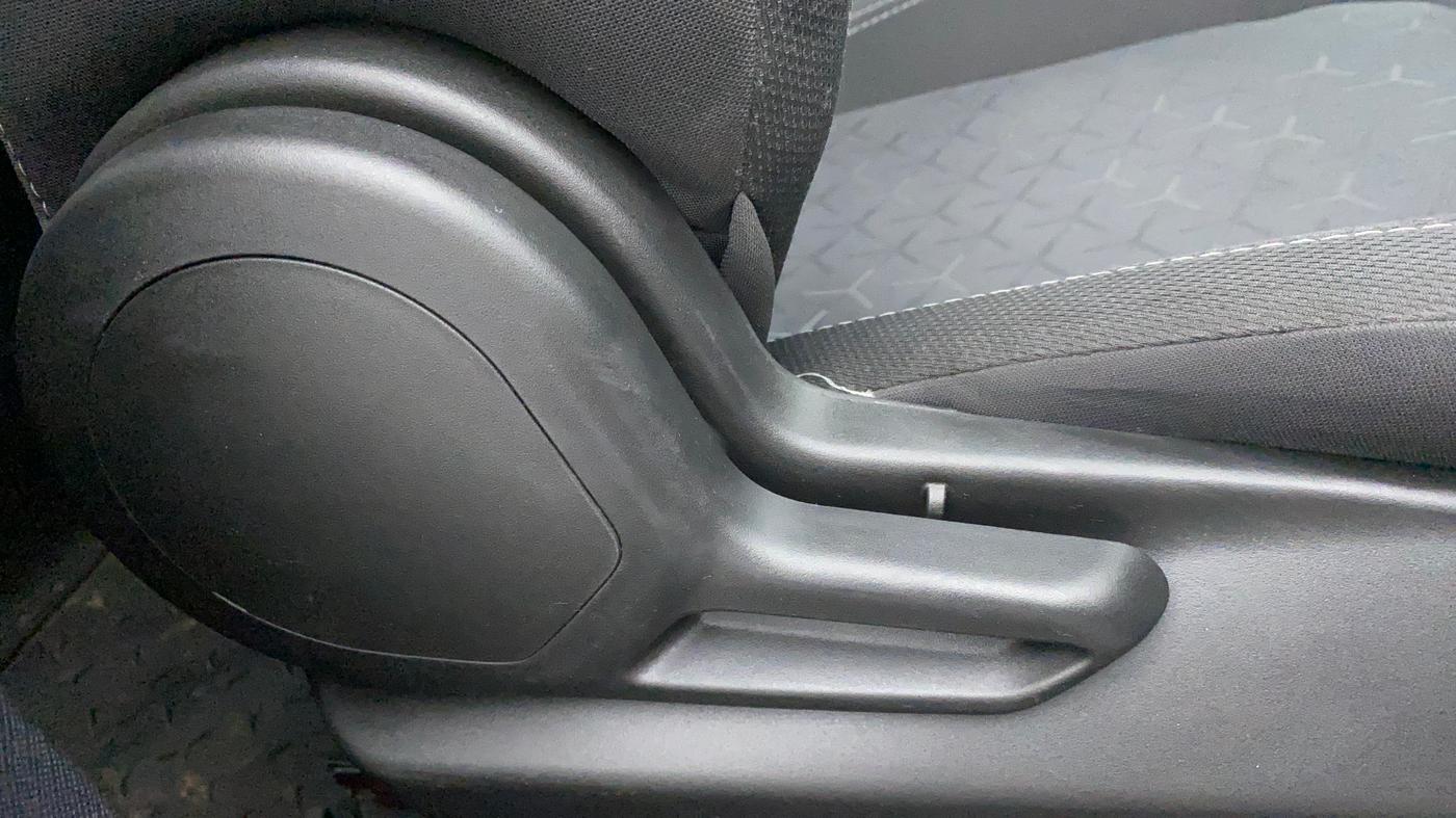 2021 Tata NEXON XM SUNROOF PETROL, Petrol, Manual, 18,528 km, Driver Side Adjustment Panel