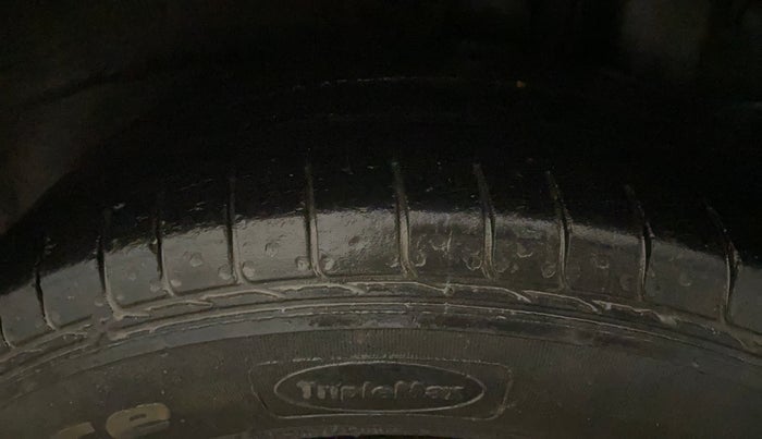 2016 Hyundai Elite i20 ERA 1.2, Petrol, Manual, 19,124 km, Left Rear Tyre Tread