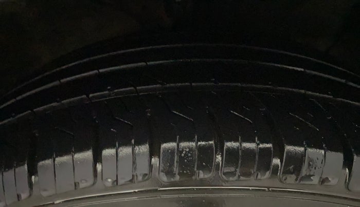 2017 Hyundai Creta E PLUS 1.6 PETROL, Petrol, Manual, 40,289 km, Right Front Tyre Tread