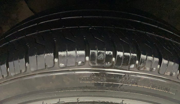 2017 Hyundai Creta E PLUS 1.6 PETROL, Petrol, Manual, 40,289 km, Left Front Tyre Tread