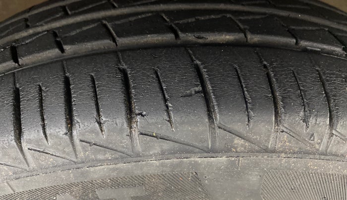 2022 Maruti Alto VXI PLUS, Petrol, Manual, 31,563 km, Right Front Tyre Tread