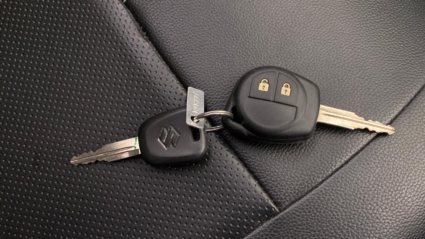 2022 Maruti Alto VXI PLUS, Petrol, Manual, 31,563 km, Key Close Up