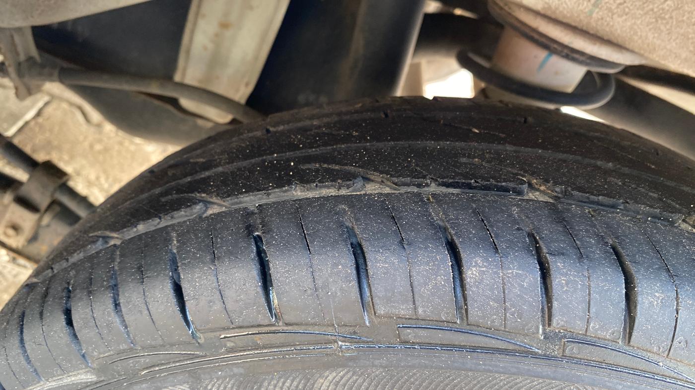 2018 Maruti Alto 800 LXI, Petrol, Manual, 21,862 km, Left Rear Tyre Tread