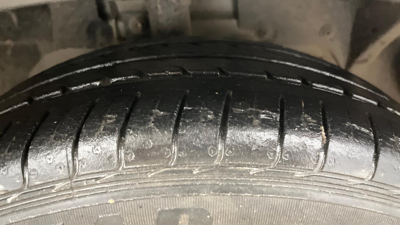 2019 Ford FREESTYLE TITANIUM PLUS 1.2 PETROL, Petrol, Manual, 23,876 km, Right Front Tyre Tread
