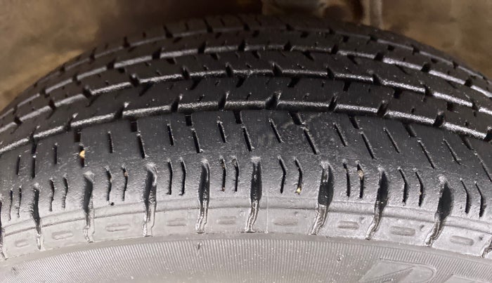 2017 Maruti Alto K10 VXI (O) AMT, Petrol, Automatic, 40,903 km, Left Front Tyre Tread