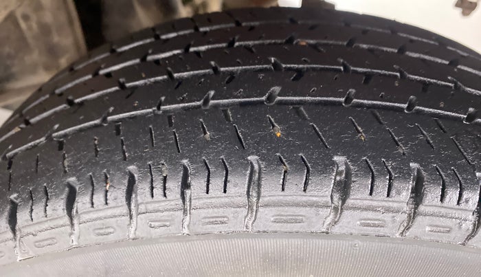 2017 Maruti Alto K10 VXI (O) AMT, Petrol, Automatic, 40,903 km, Left Rear Tyre Tread